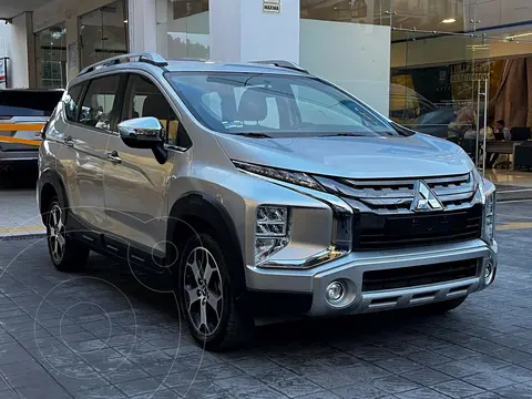 Mitsubishi Xpander 1.5L usado (2023) color plateado precio $290,000