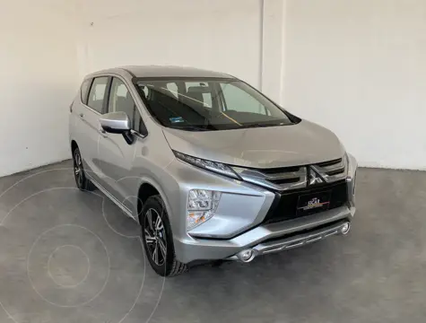 Mitsubishi Xpander 1.5L usado (2023) color plateado financiado en mensualidades(enganche $87,344 mensualidades desde $6,734)