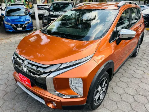 Mitsubishi Xpander 1.5L Cross usado (2023) color Naranja financiado en mensualidades(enganche $87,881 mensualidades desde $7,806)