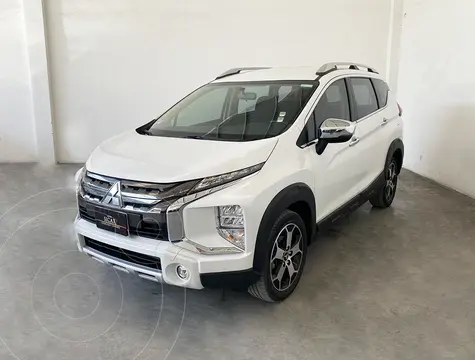 Mitsubishi Xpander 1.5L Cross usado (2022) color Blanco financiado en mensualidades(enganche $85,731 mensualidades desde $6,610)