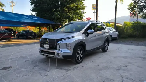 Mitsubishi Xpander 1.5L Cross usado (2022) color Gris precio $328,000