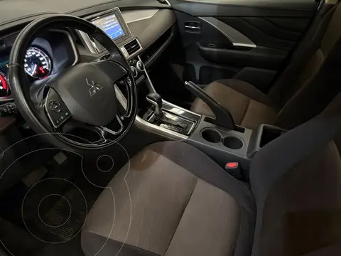 Mitsubishi Xpander 1.5L usado (2023) color plateado precio $290,000
