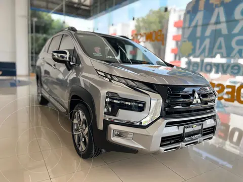 Mitsubishi Xpander GLS usado (2024) color plateado financiado en mensualidades(enganche $117,165 mensualidades desde $7,806)