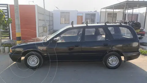 Nissan AD Wagon usado (1993) color Gris precio u$s2,700