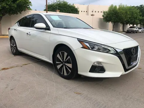 Nissan Altima Advance usado (2019) color Blanco precio $340,000