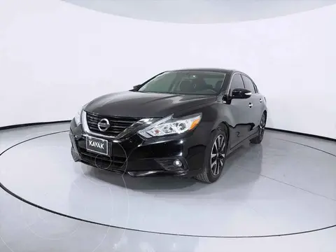 Nissan Altima Advance NAVI usado (2018) color Negro precio $335,999