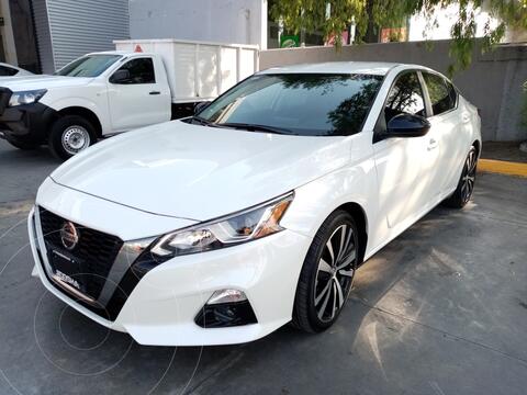 Nissan Altima S 2.5L usado (2021) color Blanco financiado en mensualidades(enganche $153,750 mensualidades desde $15,054)