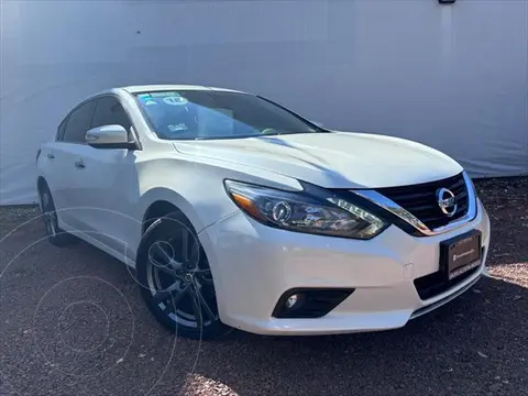 Nissan Altima Advance NAVI usado (2018) color Blanco precio $199,000