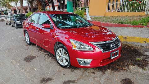 foto Nissan Altima Advance usado (2016) color Rojo precio $188,500