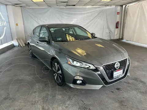 Nissan Altima Advance usado (2020) color Gris precio $299,800