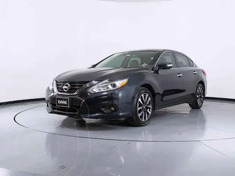 foto Nissan Altima Advance usado (2017) color Beige precio $237,999