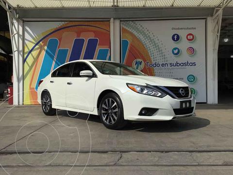 Nissan Altima Sense usado (2017) color Blanco precio $164,000