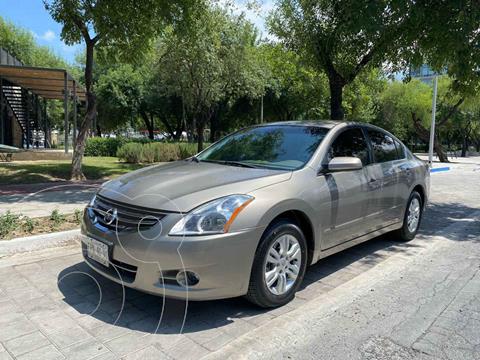 foto Nissan Altima SL 2.5L CVT usado (2012) color Dorado precio $179,900