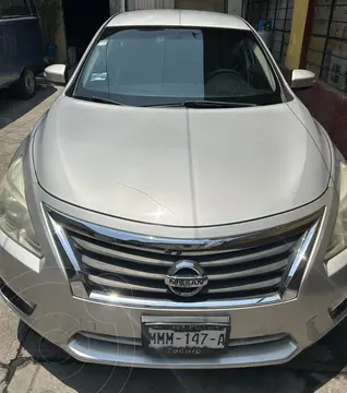 Nissan Altima Advance usado (2015) color Plata precio $165,000