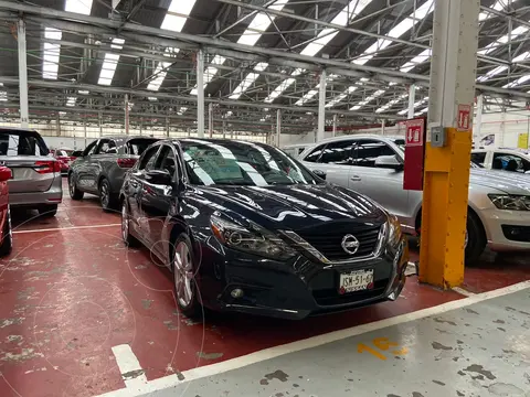 Nissan Altima Exclusive usado (2017) color Gris Oxford financiado en mensualidades(enganche $62,500 mensualidades desde $6,650)