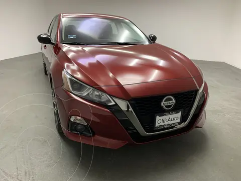 Nissan Altima SR usado (2021) color Marron financiado en mensualidades(enganche $60,000 mensualidades desde $15,000)