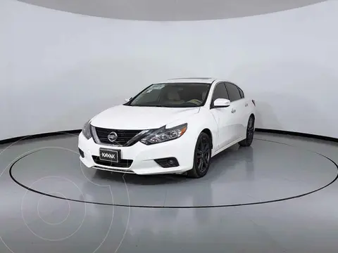 Nissan Altima Exclusive usado (2018) color Blanco precio $356,999