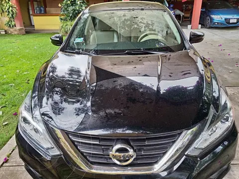 Nissan Altima Advance usado (2018) color Negro precio $205,000