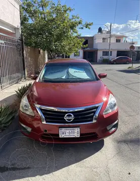 Nissan Altima S 2.5L CVT usado (2013) color Rojo precio $95,000