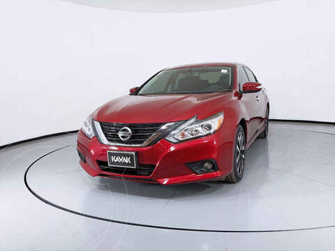 Nissan Altima Advance NAVI usado (2018) color Rojo precio $346,999