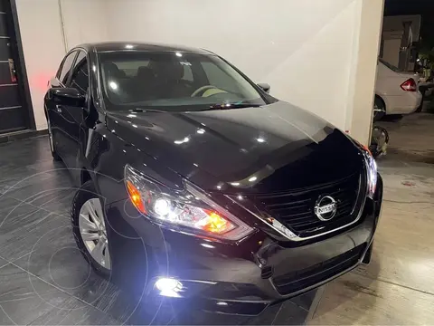 Nissan Altima Advance usado (2016) color Negro precio $166,000