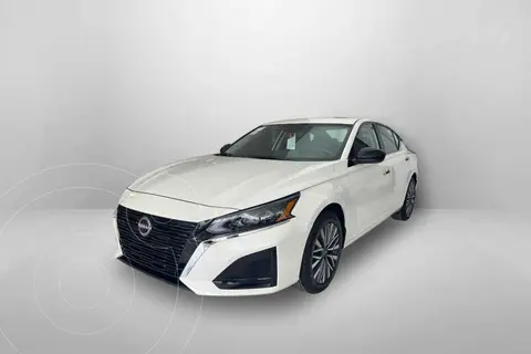 Nissan Altima Exclusive Turbo usado (2024) color Blanco financiado en mensualidades(enganche $218,280 mensualidades desde $14,665)