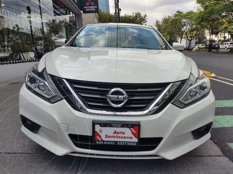 Nissan Altima Advance usado (2017) color Blanco precio $309,000