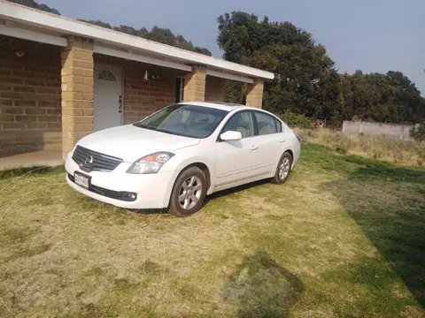 Nissan Altima SL 2.5L CVT usado (2009) color Blanco precio $105,000