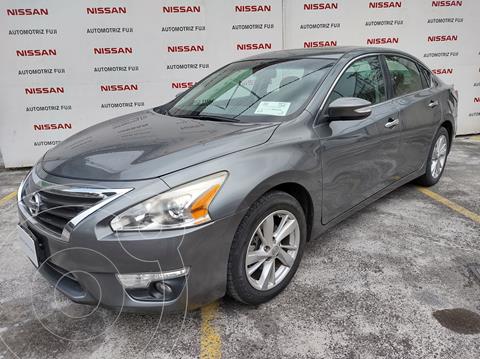 Nissan Altima Advance NAVI usado (2016) color Gris Oscuro precio $245,000