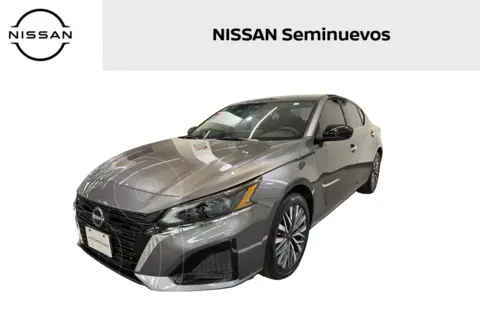 Nissan Altima Advance usado (2023) color Gris precio $427,000