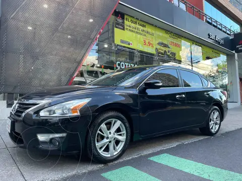 Nissan Altima Advance NAVI usado (2016) color Negro precio $165,000