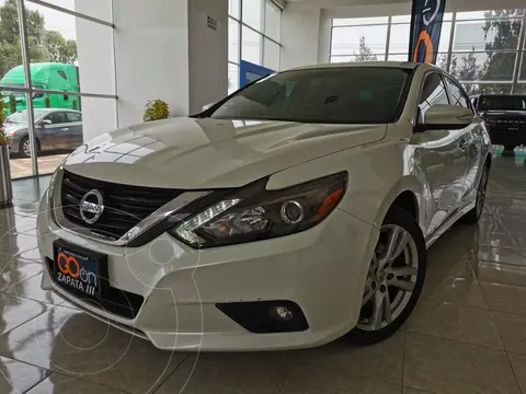Nissan Altima Advance NAVI usado (2017) color Blanco financiado en mensualidades(enganche $73,750 mensualidades desde $7,370)