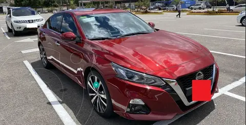 Nissan Altima S 2.5L Aut usado (2020) color Rojo precio u$s14.000