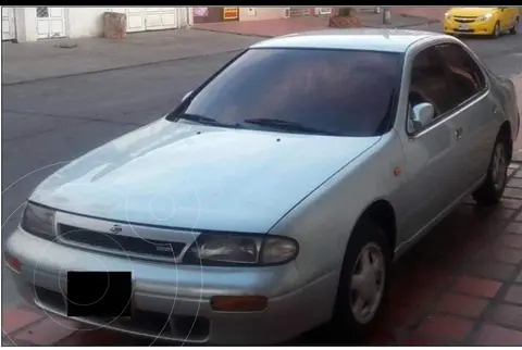 Nissan Blue Bird De lujo- usado (1994) color Plata precio $11.000.000