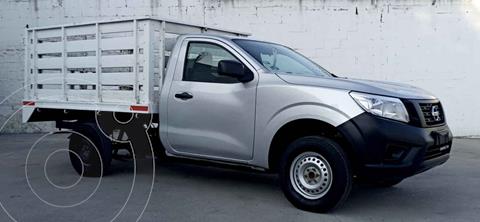 foto Nissan Estacas Largo TM5 usado (2018) color Plata precio $280,990