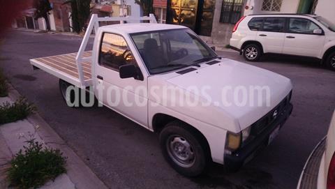 foto Nissan Estacas Largo TM5 usado (2007) color Blanco precio $100,000