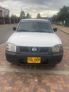 Nissan Frontier NP300 2.4L 4x2 Doble Cabina usado (2012) color Blanco precio $49.500.000