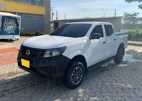 Nissan Frontier NP300 2.5L DC 4x2 usado (2019) color Blanco precio $105.000.000