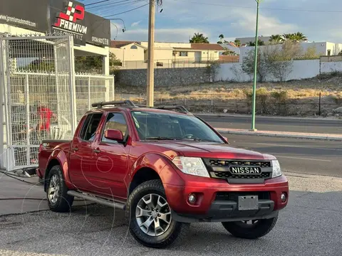 Nissan Frontier Pro-4X V6 4x4 usado (2019) color Rojo Lava precio $498,000