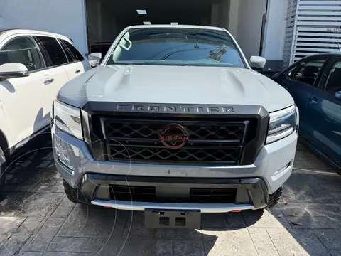 Nissan Frontier Pro-4X V6 4x4 Aut usado (2022) color Gris financiado en mensualidades(enganche $154,000 mensualidades desde $23,525)