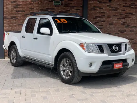 Nissan Frontier Pro-4X V6 4x2 usado (2018) color Blanco precio $447,000
