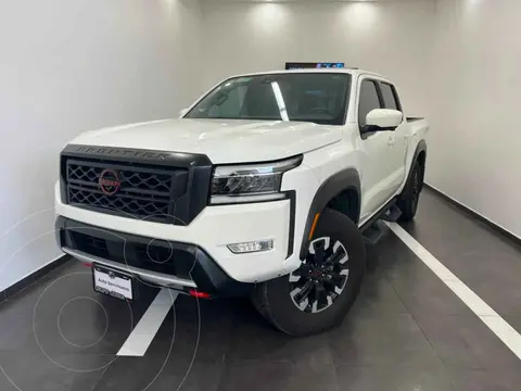 Nissan Frontier Pro-4X V6 4x4 Aut Std usado (2024) color Blanco financiado en mensualidades(enganche $177,100 mensualidades desde $17,471)