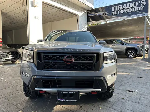 Nissan Frontier Pro-4X V6 4x4 Aut usado (2022) color Gris financiado en mensualidades(enganche $154,000 mensualidades desde $23,525)