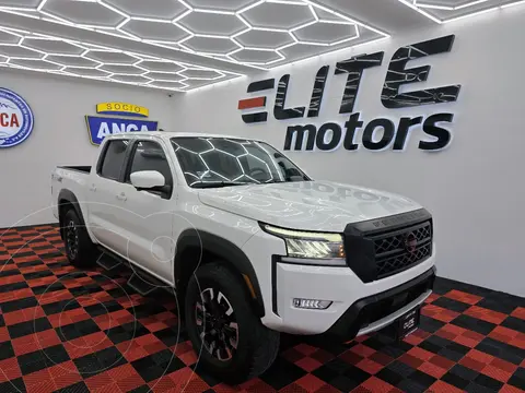 Nissan Frontier Pro-4X V6 4x4 Aut usado (2023) color Blanco precio $754,900