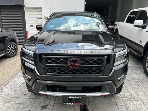 Nissan Frontier Pro-4X V6 4x4 Aut usado (2022) color Negro precio $769,900