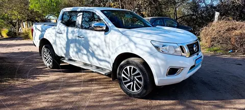 Nissan Frontier XE 4x2 2.3 TDi usado (2020) color Blanco precio $30.500.000