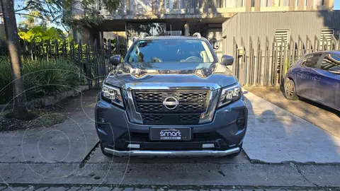 Nissan Frontier Frontier Platinum 2.3 Dc 4X2 At usado (2024) color Plata precio $40.900.000