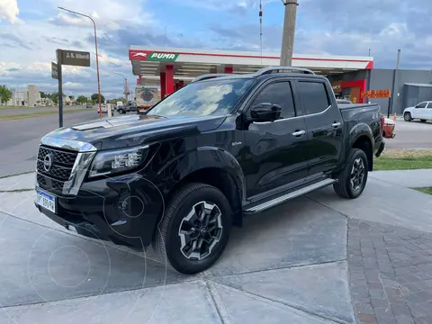 Nissan Frontier Frontier Platinum 2.3 Dc 4X2 At usado (2023) color Negro precio $42.500.000