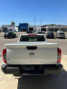 Nissan Frontier PICK-UP FRONTIER 2.3 DC 4X2 S usado (2024) color Blanco precio $39.000.000