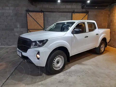 Nissan Frontier S 4x2 usado (2024) color Blanco precio $37.000.000